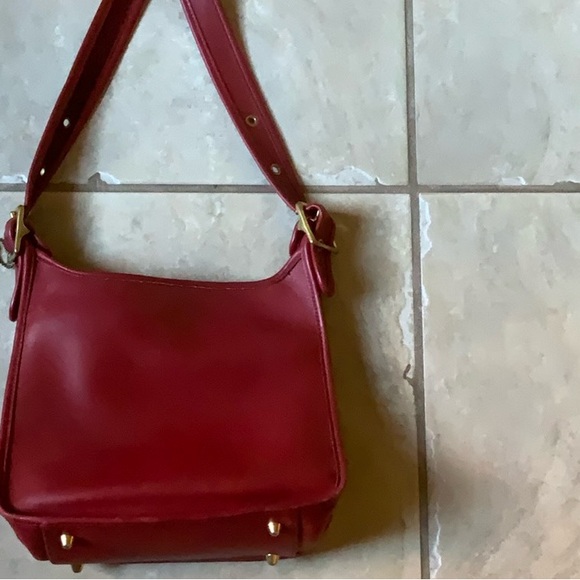 Vintage Coach Red Classic Legacy - Picture 4 of 8